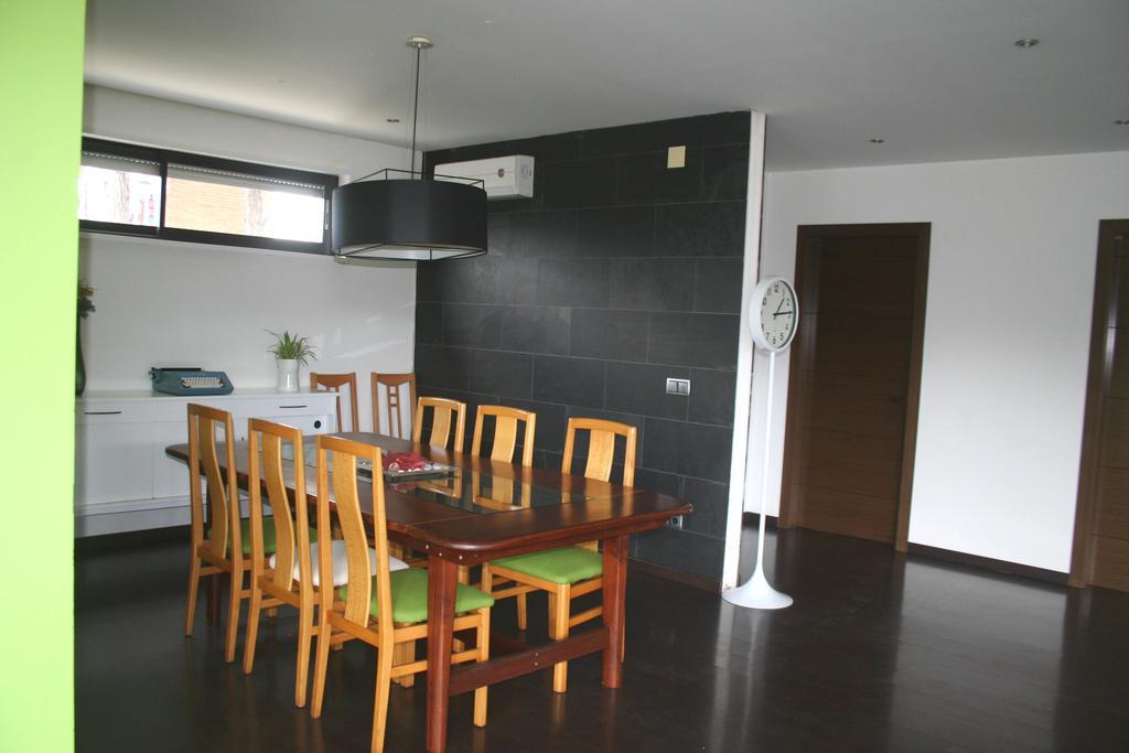 巴尔罗马内斯Casa Ceca De La Playa Y Barcelona, Con Piscina Climatizada Y Jacuzzi别墅 外观 照片
